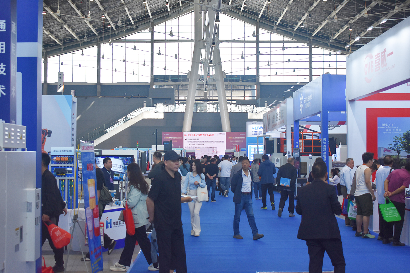 展會(huì)現(xiàn)場(chǎng)